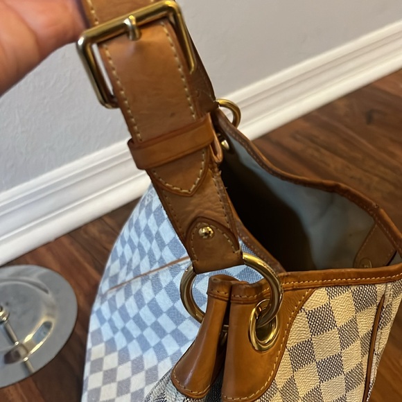 1017 LV Galleria AZur - Picture 6 of 13